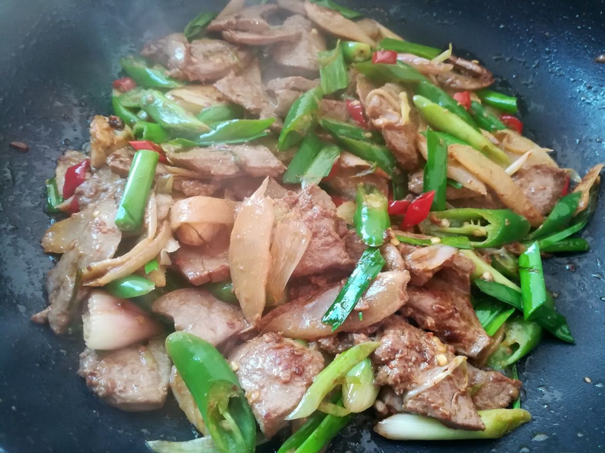 冬天外行人吃牛羊肉,内行人专吃它,营养又滋补,怕冷的人多吃点