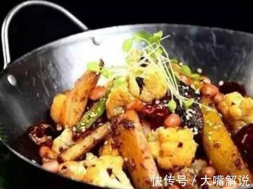 美食推荐干锅莲藕菜花,黑豆冰糖炖腐竹,蚕豆爆牛肉粒的做法