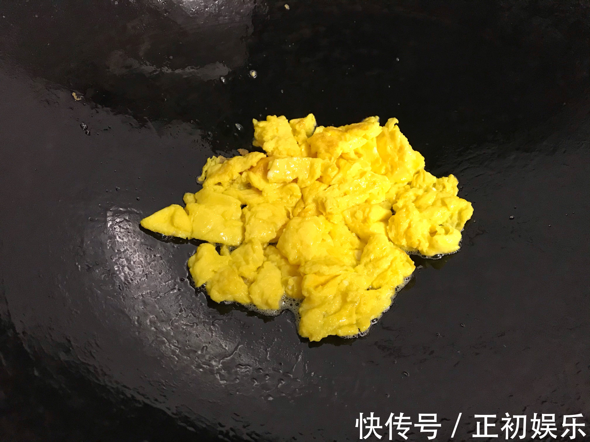 营养|西兰花如此做，营养又减脂，三种食材一起炒没肉也好吃，做法简单