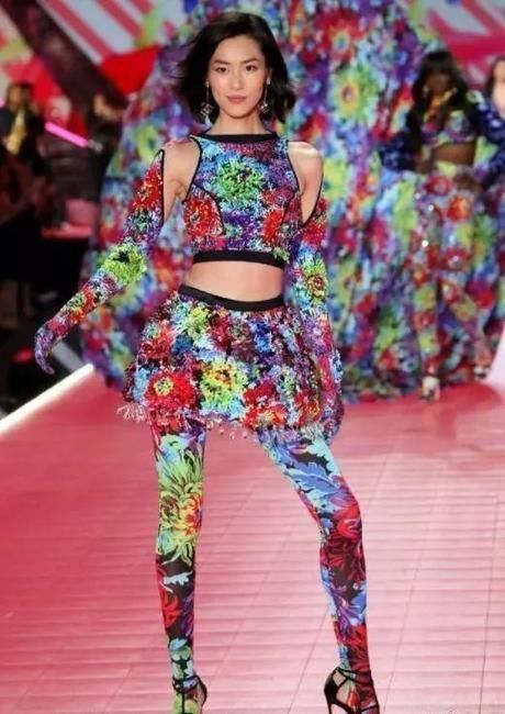 罕见|一组极罕见的动物照片;色彩缤纷的动物美极了