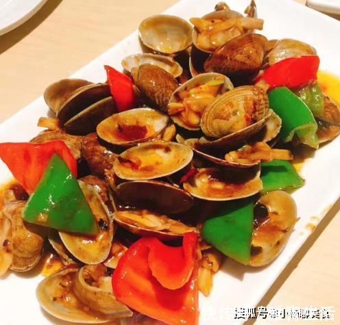 鲜嫩|炒花蛤，一定不能直接焯水，海边人多加一步，花蛤鲜嫩无沙无腥味