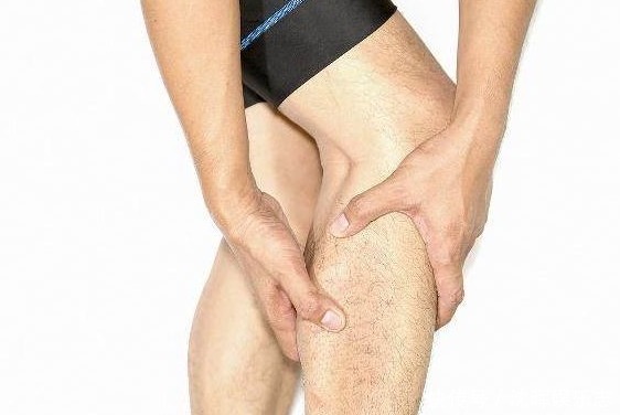 血压高不高,摸下小腿就能知道,不妨自己检查一下