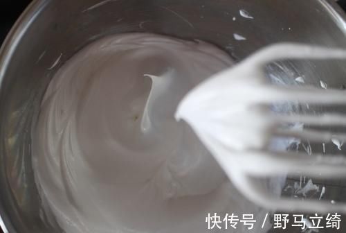 真的是高颜值的美味了,材料也是极其简单的,吃起来奶香味也是蛮足的