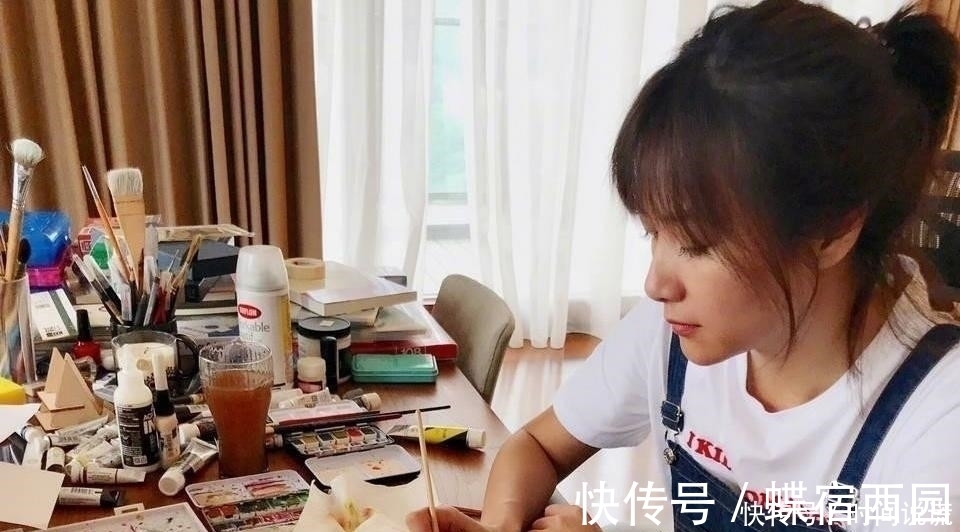 笔画&孙俪晒最新书法《千字文》,胆真大把隶书改良了用笔干净挺拔