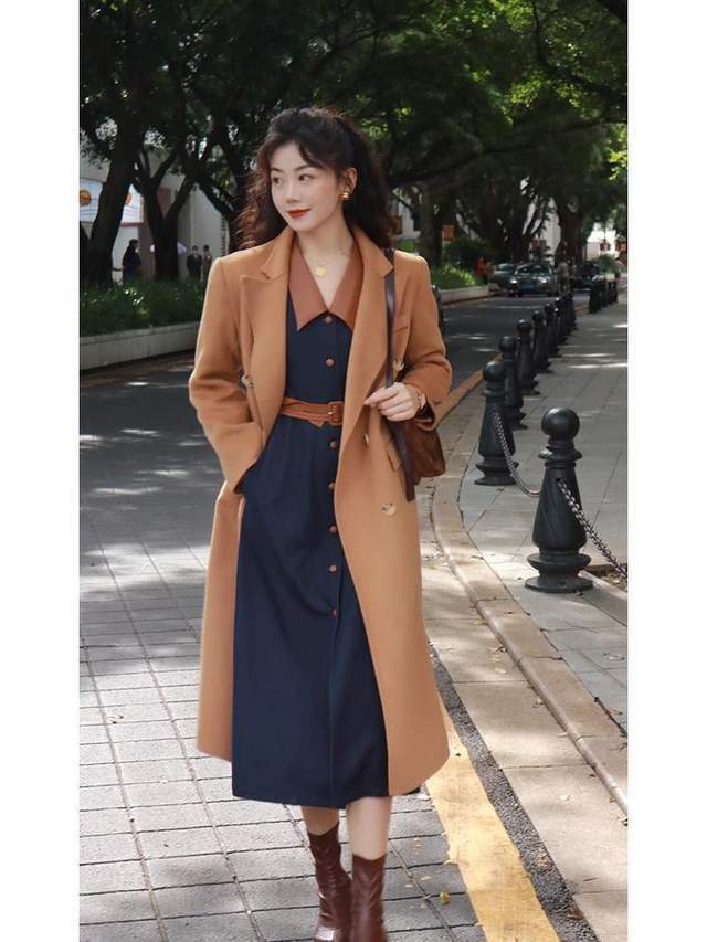 减龄|裙装穿搭指南,30+女性穿起来也不显老,穿出18岁的清纯魅力