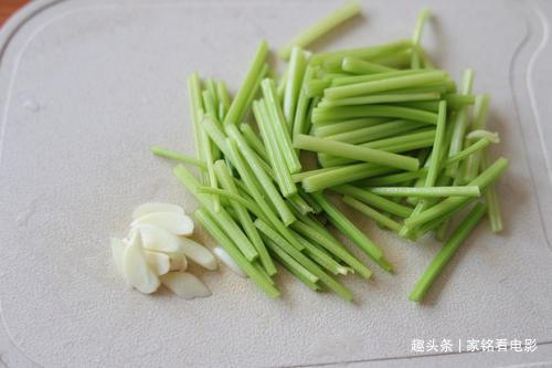 晚餐要多吃这道素菜，低油低脂，少油少盐，多吃健康又减脂