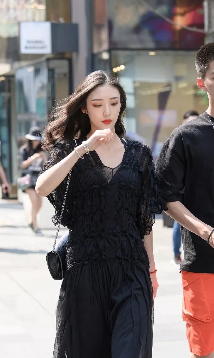 优雅|高跟鞋气质搭配，让女性的美百看不厌