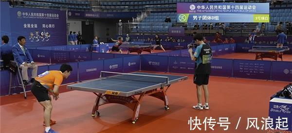发长球|2连胜梁靖崑连轰2个3-0!横扫国乒兄弟队小将,对方只拿5、6分