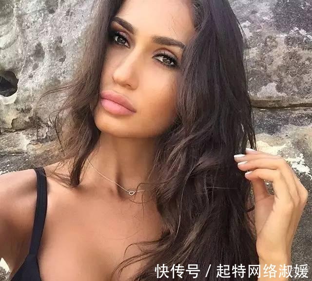 dily有马甲线的女生有多诱人, 你们感受一下!