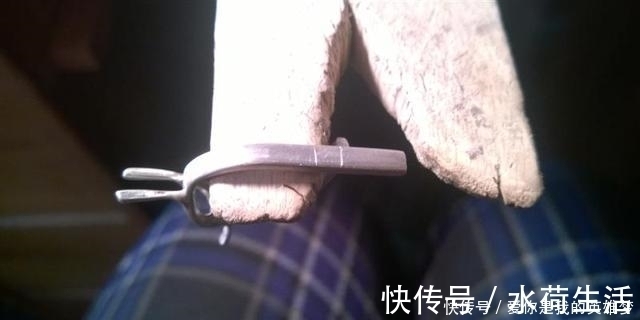 纯银管&男子随手找到的纯银管,做出的东西让无数人想要!