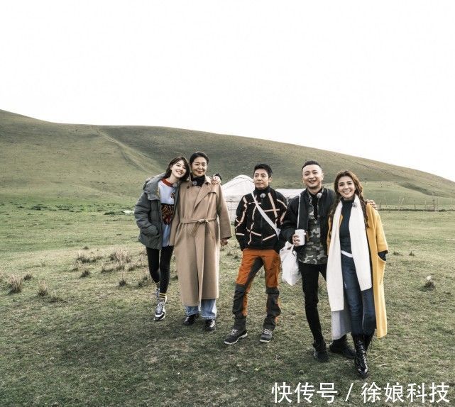 有气质|东方卫视“一姐”王冠,被东方卫视和央视力捧,有颜又有气质