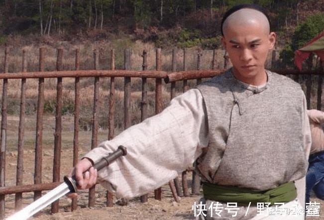 燕青|他是梁山最腹黑的好汉，金庸却同情他，还把他写成自己笔下的大侠