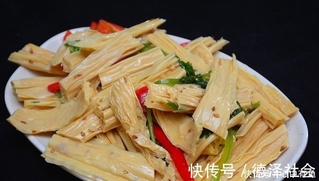 强身健体|人到古稀更需养生,多吃3物,喝2种饮品,健脑强身,还有助长寿