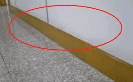 实用|越来越多人都不喜欢装踢脚线,现在流行这样装,简单还很实用