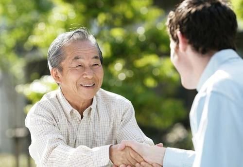 平均寿命|人活到多少岁算长寿？医生：若能超过这个岁数，已经很幸福了