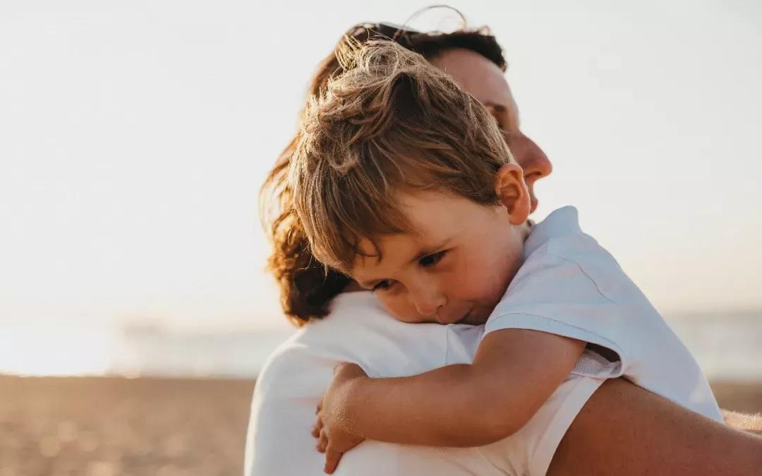 长辈|孩子最易模仿的10个坏习惯,你中招了吗?