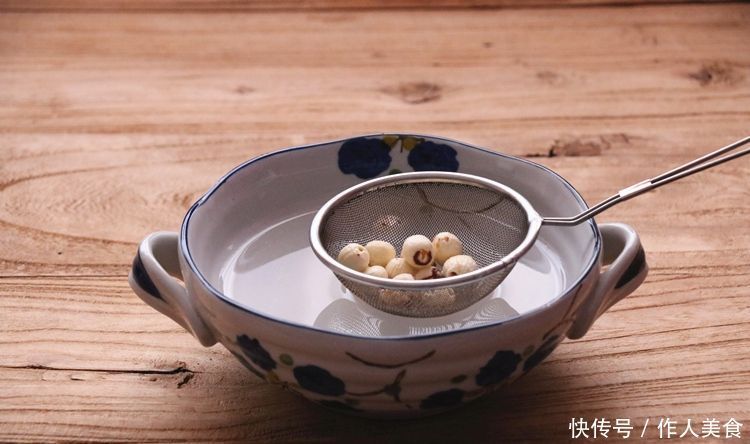 “气血不足百病生”一个简单食疗方，补气血，脾虚补满了