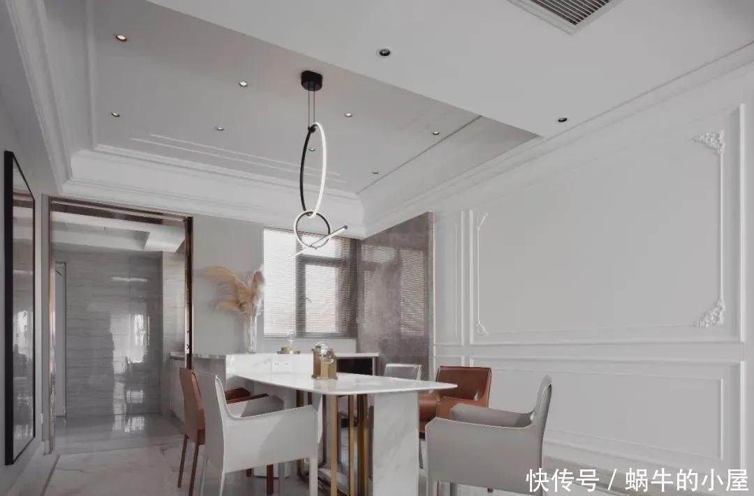 现代极简融合古典元素,成就别具一格的低奢空间