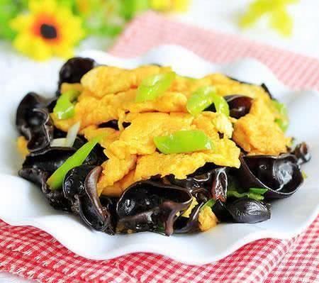 补充营养|适合八月吃的三种食物，补充营养、滋润肌肤，好处多多！