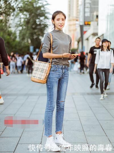 不管日常还是通勤,少不了这双小白鞋