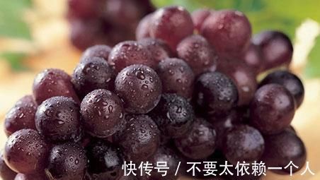 家庭|虾不能和这些食物一起吃，再喜欢都不行，不少家庭常犯错！