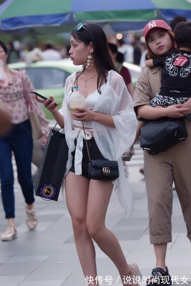 穿搭 年轻自信的瑜伽裤穿搭随心又时髦,展示美丽小脚,清新特别!