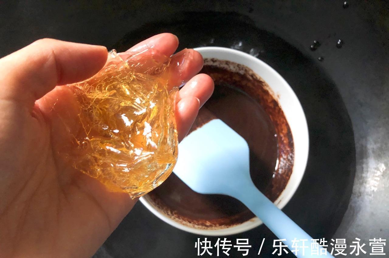 模具|巧克力酸奶慕斯，口感绵密，醇香四溢，入口即化