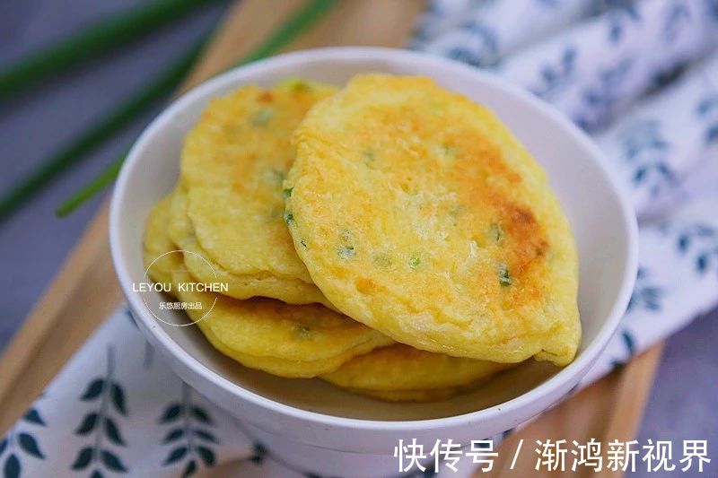 16道懒人烙饼,不用揉面,拌好面糊就能烙,放凉后还是软软的