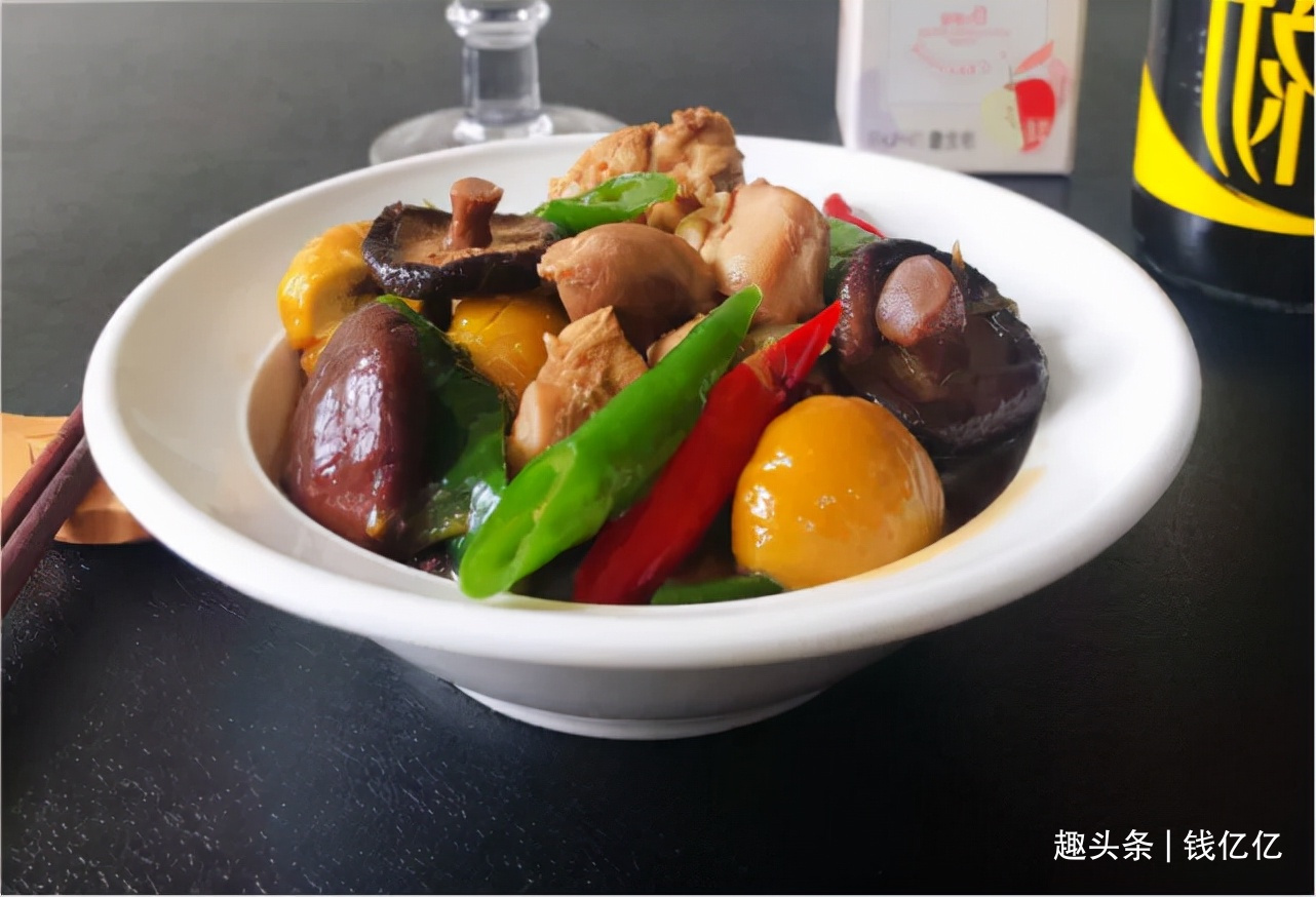 秋冬季节介绍一道好吃不腻又美味下饭,做法还简单的家常菜!