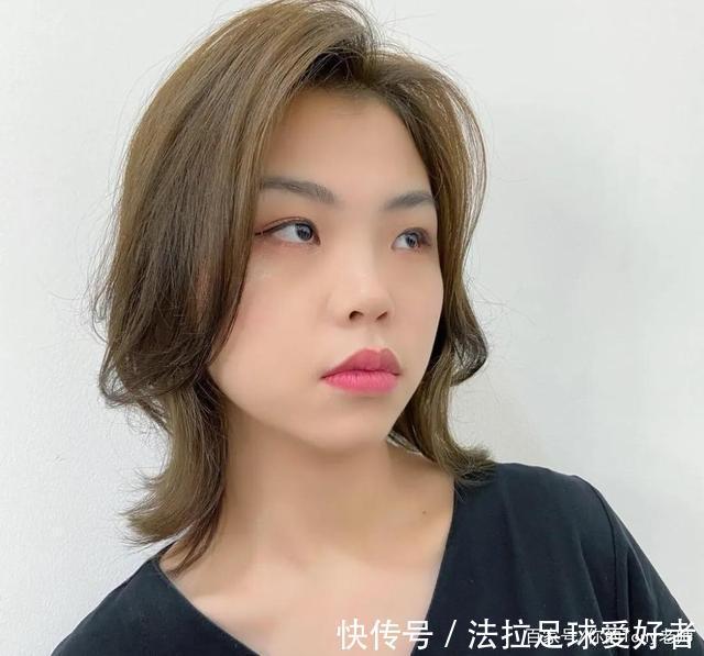 谁说短发没有女人味,这些短发显脸小有气质