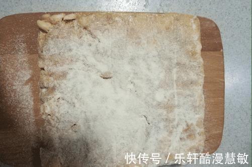 小零食|简单好吃的网红小零食，口感层次丰富，几分钟就能学会