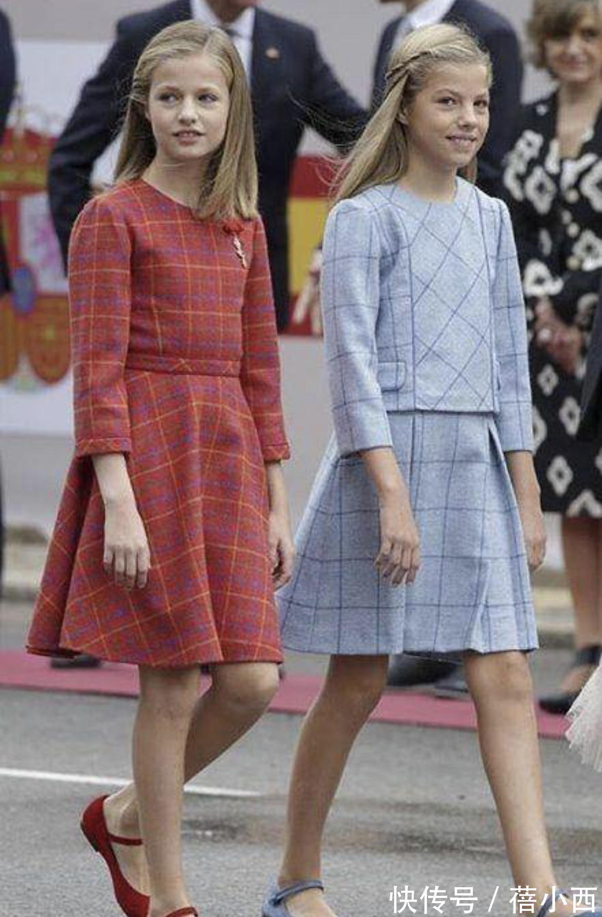 碎花裙|真正的贵族穿衣从不复杂,看西班牙公主莱昂诺尔就明白,简约高级