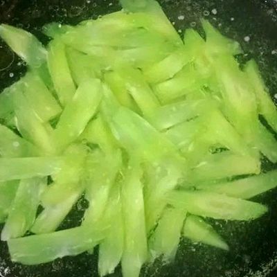 小米椒|莴笋炒猪舌
