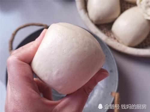  白糖|蒸馒头，除了酵母和白糖，多加1样，面团20分钟发好，馒头松软又好吃