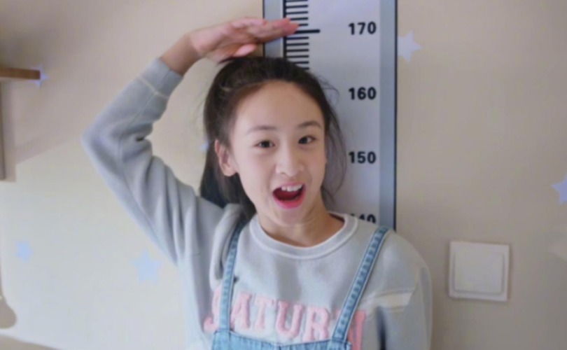 睡眠时间|新版“儿童标准身高表”公布,孩子发育是否正常,家长要心中有数