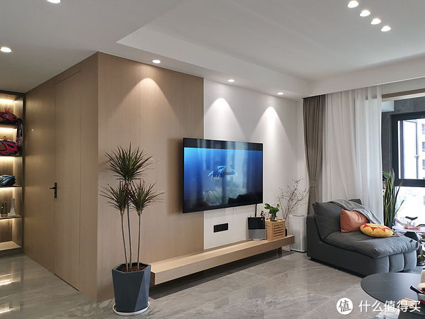 空间感|140平也能拥有大横厅！打通阳台和厨房，超大空间感，装出大宅范