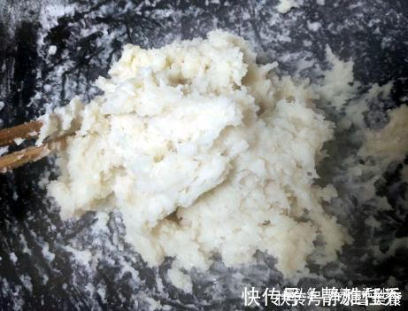 烫面|炸糖糕时，别只会烫面，用上这1招，糖糕个个酥脆空心，还不粘手