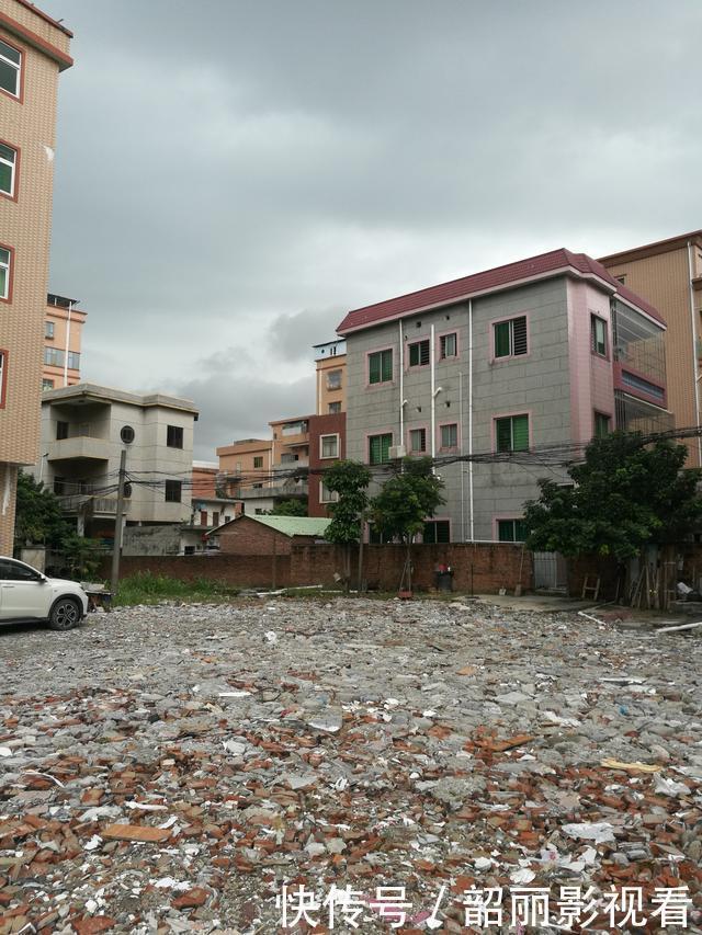 合资|为了早日有房娶媳妇,兄弟三人合资建房子,这样的房子你们肯嫁吗