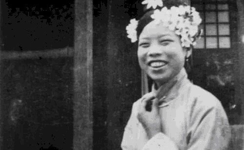 溥仪|最后的皇妃文绣：和溥仪离婚后得到5万元分手费，后来怎么样了？