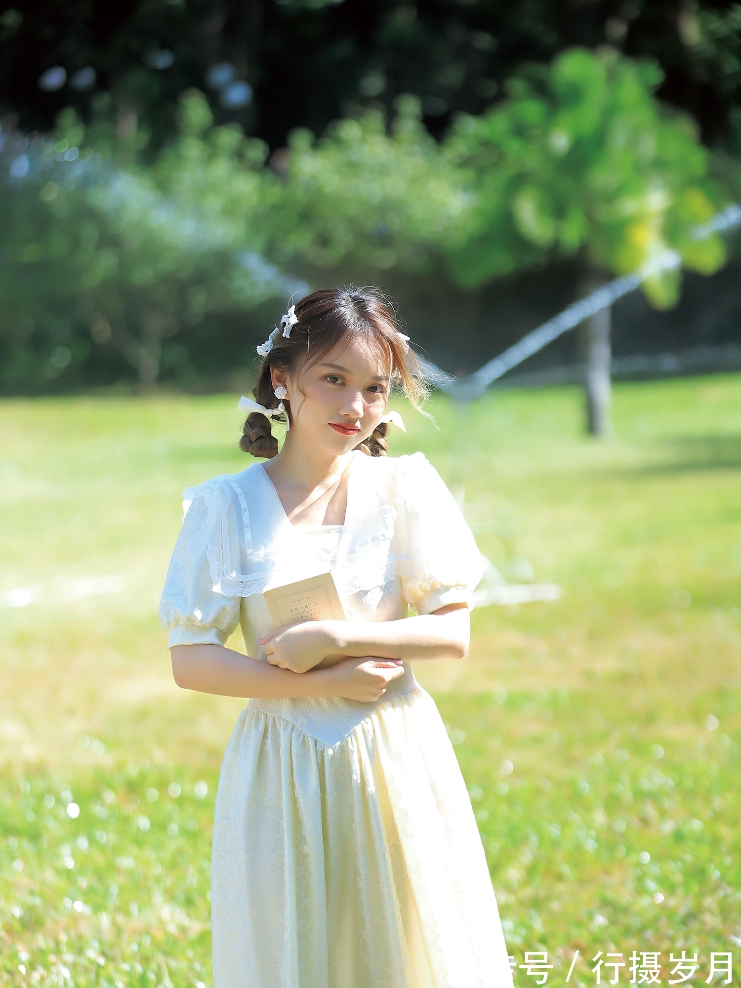 野花$若你在,执你的手,舞清风盈袖,弄花香满衣