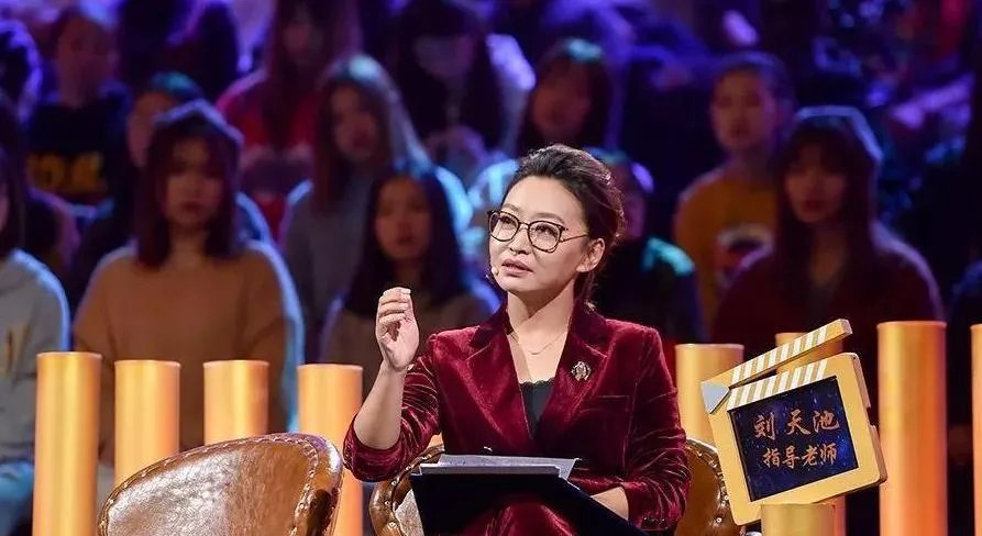 工坊|被骂的顶流，为什么都要感谢她？