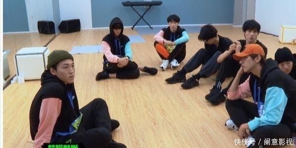 年轻歌手切莫纸上谈兵,冯提莫的逆袭之路就是学习范本