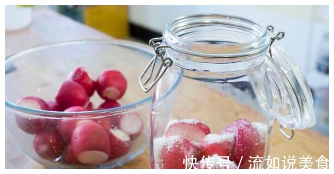 教你在家腌萝卜，酸甜脆爽又好看，做法简单快手，放12个月都不