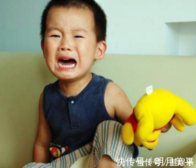 家长|家中有男孩,这3句话妈妈绝不能说,句句刺痛孩子的内心