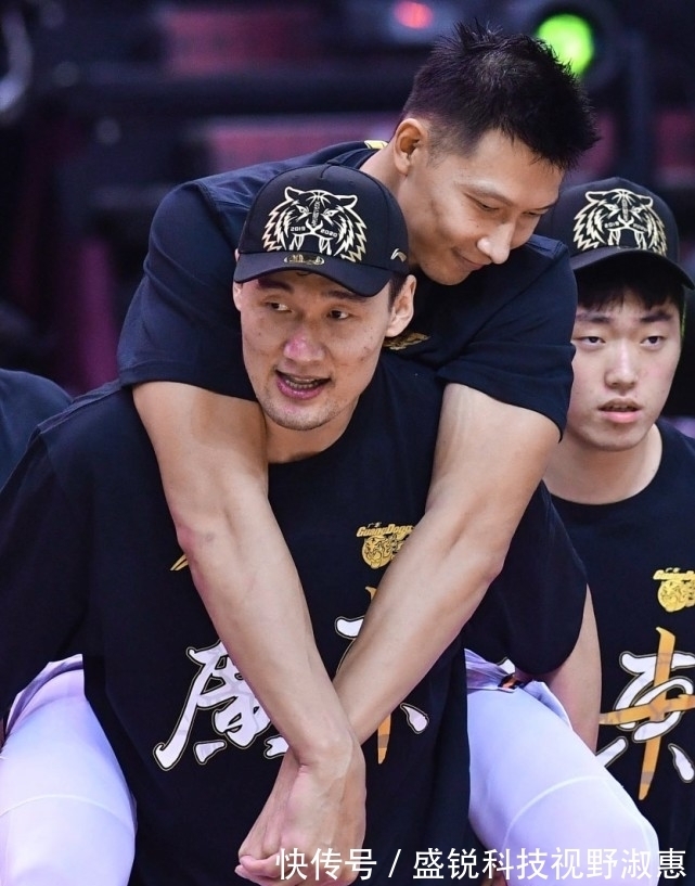 保险公司|都是跟腱断裂，杜兰特获保险公司1亿赔付，那易建联获赔多少呢？
