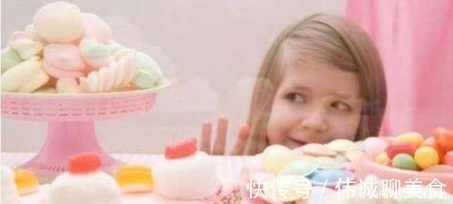 一日三餐|从小不被允许吃零食的孩子将来会怎样?两种结局,很戳心