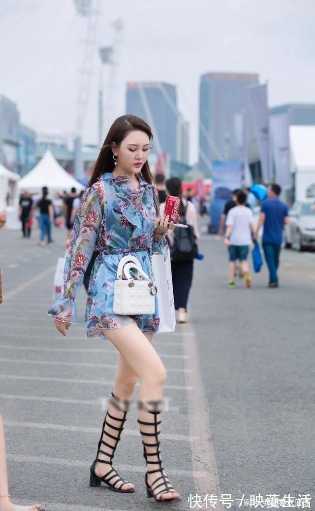 连体短裤 复古花色连体短裤,时尚潮流,青春减龄