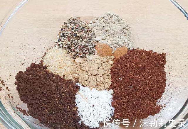 双面|家乡的味道!大叔教你祖传秘制咸猪肉,香气浓郁,不输餐馆的水准