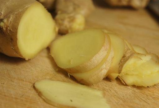 生姜|花椒和生姜哪个祛湿效果好,怎样吃才能更好排出湿气