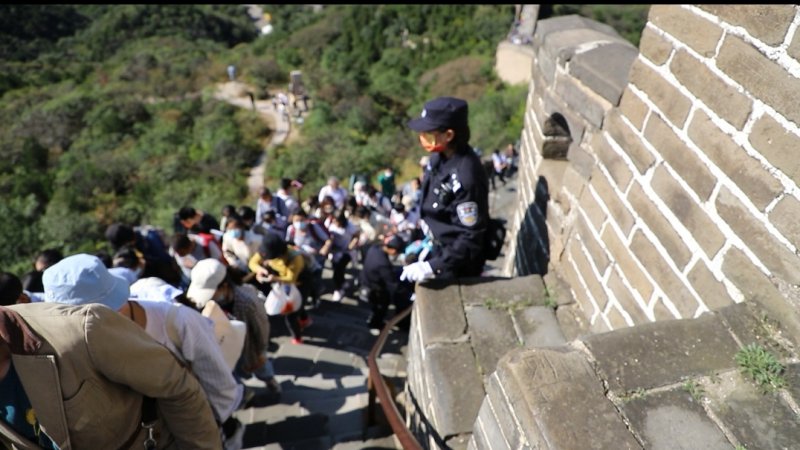 女方|警探号丨八达岭长城3至5日将迎来高峰 “女子警队”“百岁巡逻队”守护游客平安